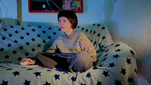 Snapshot of ReincarnatedAngel chatting on 10-19-25, 05:02 ReincarnatedAngel online show from 10-19-25, 05:02