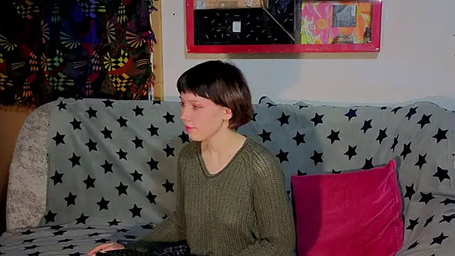 Snapshot of ReincarnatedAngel chatting on 10-20-25, 07:25 ReincarnatedAngel online show from 10-20-25, 07:25