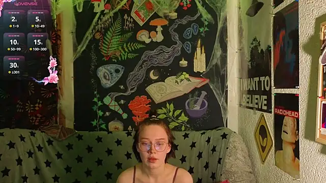 Snapshot of ReincarnatedAngel chatting on 11-27-25, 08:55 ReincarnatedAngel online show from 11-27-25, 08:55