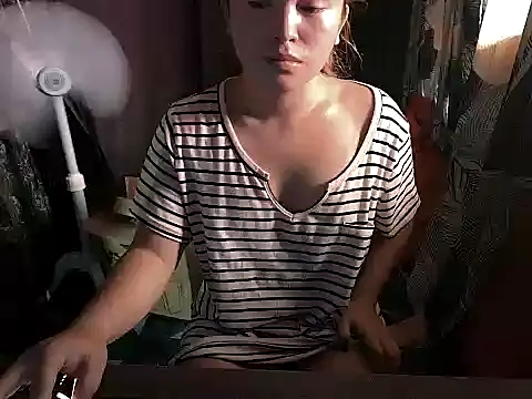 Snapshot of ur_babyjamella chatting on 02-19-26, 06:31 ur babyjamella online show from 02-19-26, 06:31