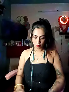 Snapshot of Darling_Annie chatting on 11-11-25, 06:41 Darling Annie online show from 11-11-25, 06:41