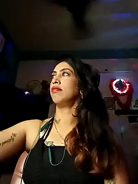 Snapshot of Darling_Annie chatting on 11-12-25, 07:13 Darling Annie online show from 11-12-25, 07:13