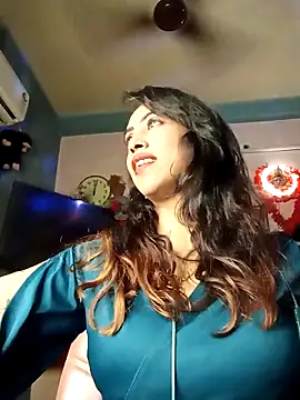 Snapshot of Darling_Annie chatting on 11-16-25, 06:13 Darling Annie online show from 11-16-25, 06:13