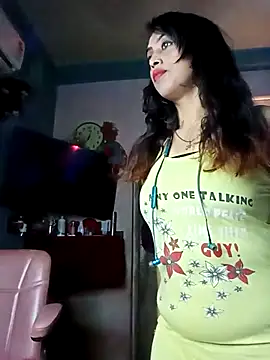 Snapshot of Darling_Annie chatting on 11-18-25, 06:45 Darling Annie online show from 11-18-25, 06:45