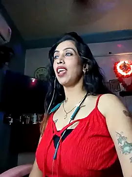 Snapshot of Darling_Annie chatting on 11-20-25, 08:30 Darling Annie online show from 11-20-25, 08:30