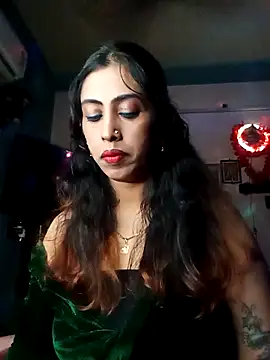 Snapshot of Darling_Annie chatting on 11-22-25, 05:34 Darling Annie online show from 11-22-25, 05:34