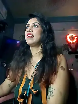 Snapshot of Darling_Annie chatting on 11-26-25, 06:20 Darling Annie online show from 11-26-25, 06:20