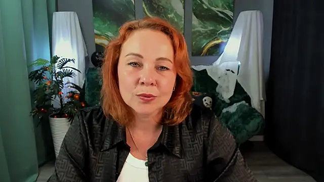 Snapshot of NataliKaminski chatting on 10-15-25, 12:27 NataliKaminski online show from 10-15-25, 12:27