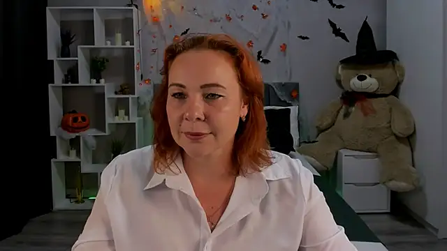 Snapshot of NataliKaminski chatting on 10-27-25, 12:20 NataliKaminski online show from 10-27-25, 12:20