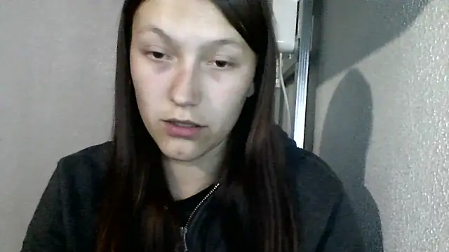 Snapshot of luna_tt chatting on 10-14-25, 03:57 luna tt online show from 10-14-25, 03:57