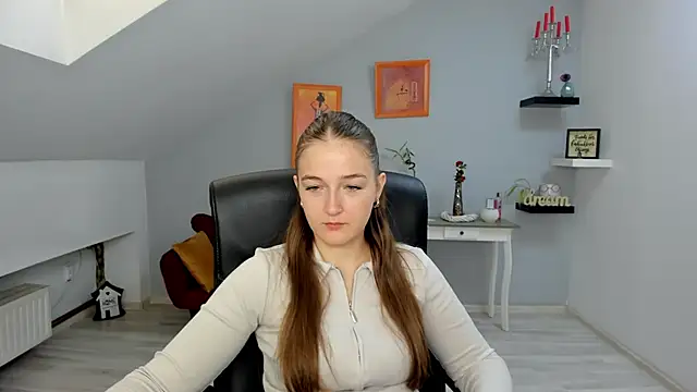 AnneWilsonn online show from 10-22-25, 10:37