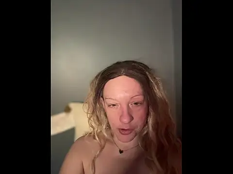 Snapshot of queenkelly1234 chatting on 02-09-26, 12:14 queenkelly1234 online show from 02-09-26, 12:14