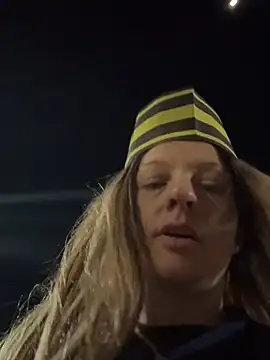 Snapshot of queenkelly1234 chatting on 02-28-26, 03:18 queenkelly1234 online show from 02-28-26, 03:18