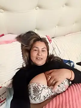  Pamelamilf online show from 10-18-25, 10:21