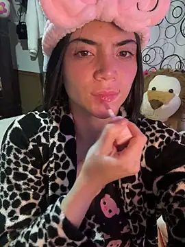 Snapshot of PamelaJonsom_ chatting on 11-26-25, 04:24 PamelaJonsom online show from 11-26-25, 04:24