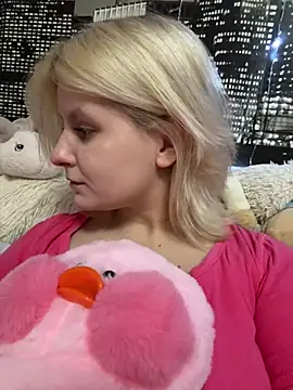 Snapshot of BonnyeBoom chatting on 02-04-26, 03:18 BonnyeBoom online show from 02-04-26, 03:18