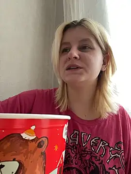 Snapshot of BonnyeBoom chatting on 02-16-26, 10:33 BonnyeBoom online show from 02-16-26, 10:33