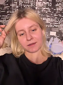 Snapshot of BonnyeBoom chatting on 02-20-26, 04:51 BonnyeBoom online show from 02-20-26, 04:51