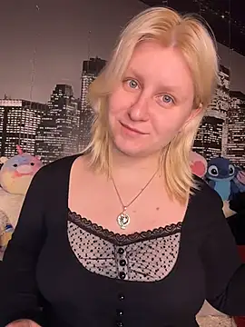 Snapshot of BonnyeBoom chatting on 03-04-26, 04:24 BonnyeBoom online show from 03-04-26, 04:24