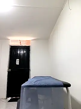 Snapshot of lorenzo-198 chatting on 10-30-25, 05:57 lorenzo-198 online show from 10-30-25, 05:57