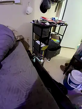 whateveruwanthowever online show from 10-27-25, 01:09