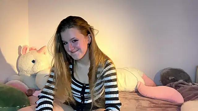 AnnamariaVieu online show from 11-25-25, 04:40