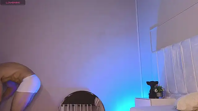 Justin valverde online show from 11-23-25, 02:44