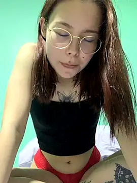 Snapshot of KittyK_at chatting on 10-22-25, 08:52 KittyK at online show from 10-22-25, 08:52