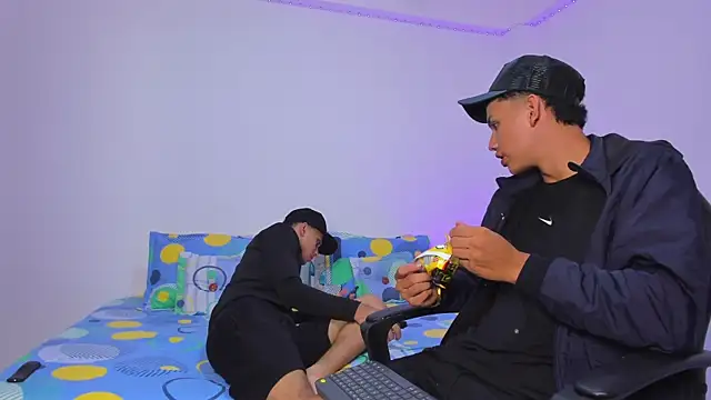 Snapshot of Axel_Cody_ chatting on 11-27-25, 07:49 Axel Cody online show from 11-27-25, 07:49