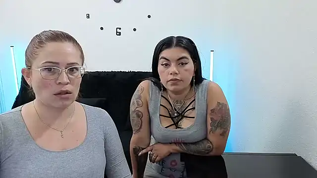 lesb milf online show from 09-21-25, 04:08