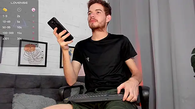 Snapshot of MATEO_HUNTER chatting on 11-04-25, 03:38 MATEO HUNTER online show from 11-04-25, 03:38