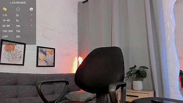 Snapshot of MATEO_HUNTER chatting on 11-09-25, 04:22 MATEO HUNTER online show from 11-09-25, 04:22