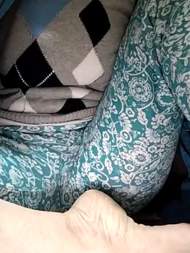 Snapshot of Amanda-_ena- chatting on 11-21-25, 11:14 Amanda- ena- online show from 11-21-25, 11:14