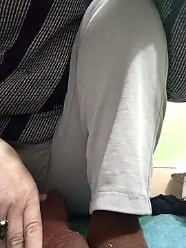 Snapshot of Amanda-_ena- chatting on 12-16-25, 02:44 Amanda- ena- online show from 12-16-25, 02:44