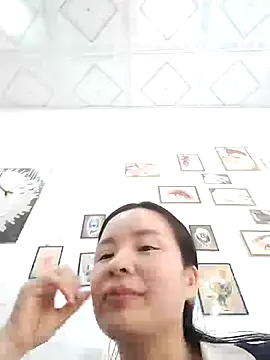 Snapshot of Listen-ly chatting on 12-02-25, 06:41 Listen-ly online show from 12-02-25, 06:41