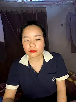 Snapshot of Listen-ly chatting on 12-03-25, 01:46 Listen-ly online show from 12-03-25, 01:46