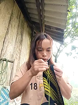 Nguyet2k4 online show from 12-18-25, 01:44