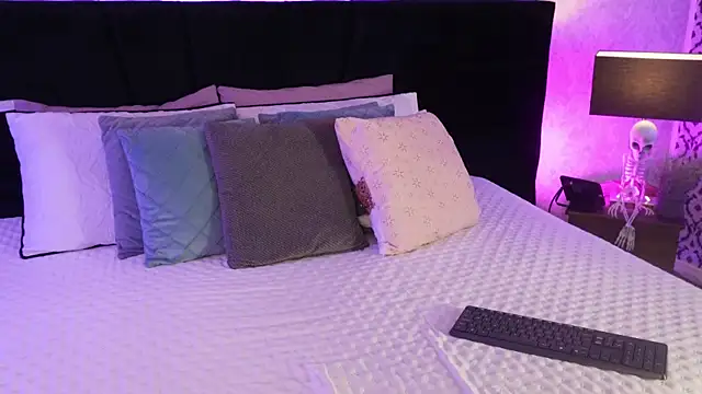 mariianna lopez  online show from 03-12-26, 03:07