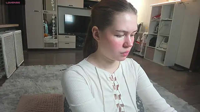 Snapshot of HeatherNextDoor chatting on 11-02-25, 03:09 HeatherNextDoor online show from 11-02-25, 03:09