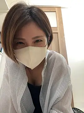 Snapshot of Io_chaaan_xxx chatting on 11-06-25, 03:18 Io chaaan xxx online show from 11-06-25, 03:18