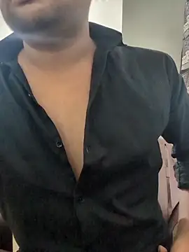 Snapshot of Akki19989 chatting on 10-16-25, 01:45 Akki19989 online show from 10-16-25, 01:45