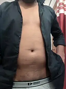 Snapshot of Akki19989 chatting on 10-17-25, 02:37 Akki19989 online show from 10-17-25, 02:37