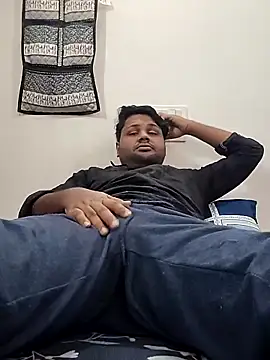 Snapshot of Akki19989 chatting on 11-24-25, 10:04 Akki19989 online show from 11-24-25, 10:04