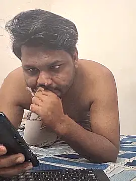 Snapshot of Akki19989 chatting on 12-01-25, 09:36 Akki19989 online show from 12-01-25, 09:36