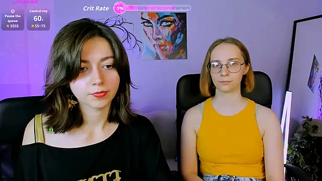 Snapshot of evalora_vei chatting on 10-19-25, 12:17 evalora vei online show from 10-19-25, 12:17