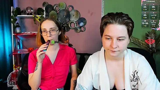 Snapshot of evalora_vei chatting on 10-20-25, 05:52 evalora vei online show from 10-20-25, 05:52