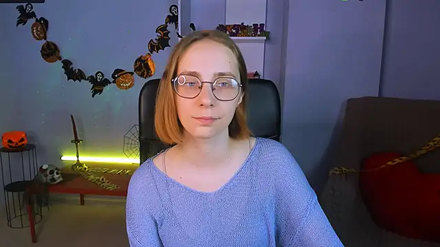 Snapshot of evalora_vei chatting on 10-26-25, 06:52 evalora vei online show from 10-26-25, 06:52