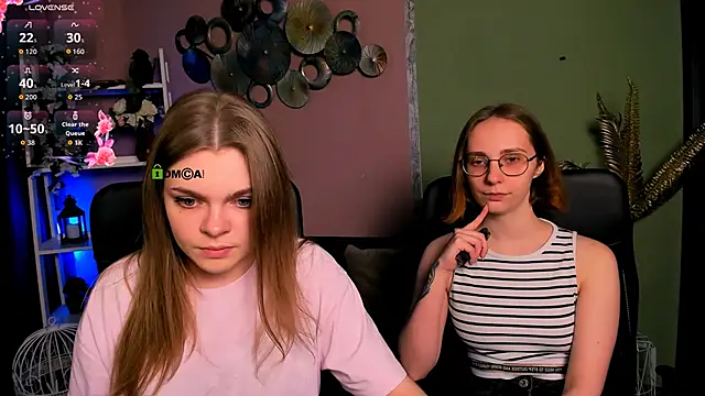 Snapshot of evalora_vei chatting on 11-08-25, 08:18 evalora vei online show from 11-08-25, 08:18