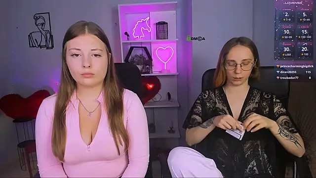 Snapshot of evalora_vei chatting on 11-11-25, 01:22 evalora vei online show from 11-11-25, 01:22