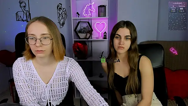 Snapshot of evalora_vei chatting on 12-02-25, 01:17 evalora vei online show from 12-02-25, 01:17